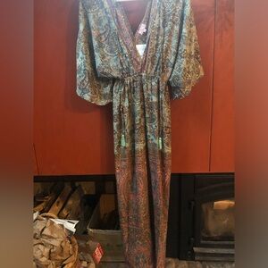 NWT! Beautiful long paisley dress, by Cienna.